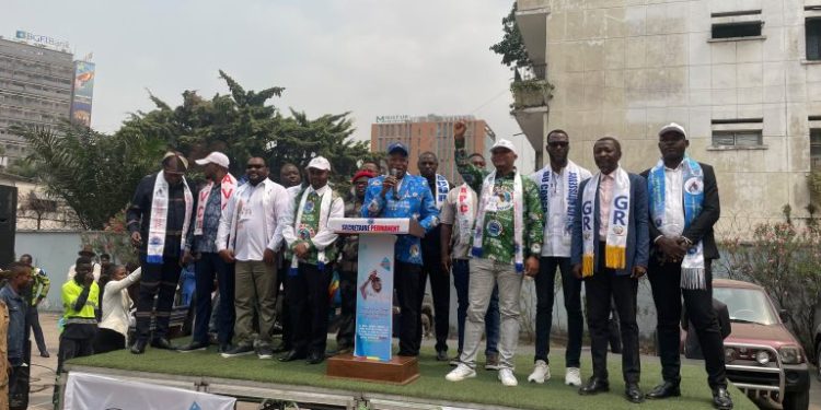 RDC : André Mbata mobilise l’Union sacrée pour la marche du 22 juillet face à la Coalition Article 64