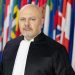 CPI : les États membres révoquent définitivement le procureur Karim Khan