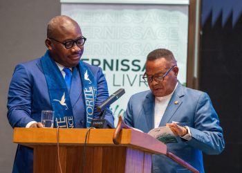RDC : Vernissage de « L&rsquo; Enfant de Bokungu» : Guy Loando Mboyo présente le premier tome de son ouvrage autobiographique