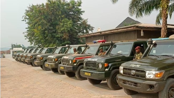 RDC : 11ᵉ Région militaire : six nouveaux véhicules renforcent les capacités logistiques des FARDC dans le Grand Bandundu