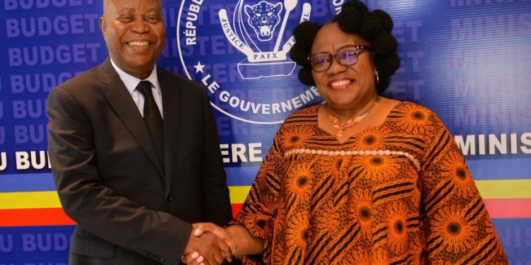 RDC : Marie-Thérèse Sombo obtient un compromis sur la nouvelle grille salariale des enseignants de l’ESURSI