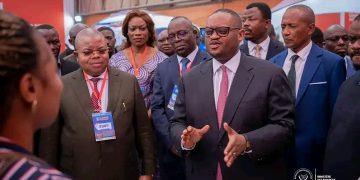 RDC : Doudou Fwamba clôture les Cliniques fiscales et met fin aux moratoires sur la facture normalisée
