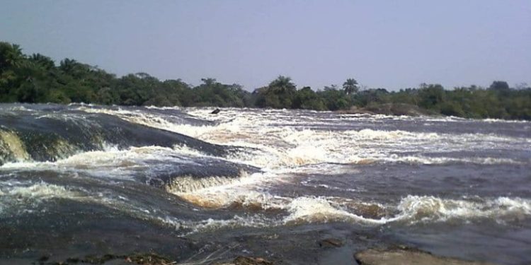 Kasaï Central : huit enfants portés disparus après le chavirement d’une pirogue sur la rivière Lulua