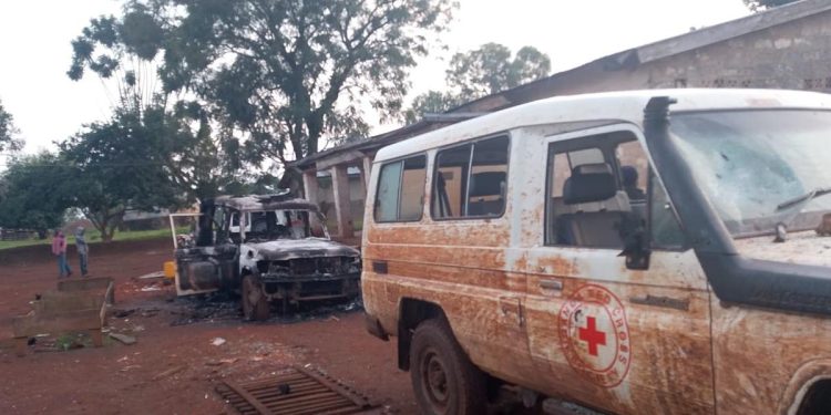 Kandoyi : la fuite des malades paralyse le centre de santé sur fond de tensions liées à Ebola