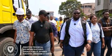 Kinshasa : Alain Tshilungu inspecte les derniers travaux du pont Victoire et les chantiers routiers à Kasa-Vubu