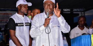 RDC : « Pour que Tshisekedi quitte le pouvoir, il faut que Kagame quitte d’abord », lance Augustin Kabuya