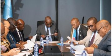Budget 2027 : Adolphe Muzito poursuit les consultations avec les ministères et services de l’État