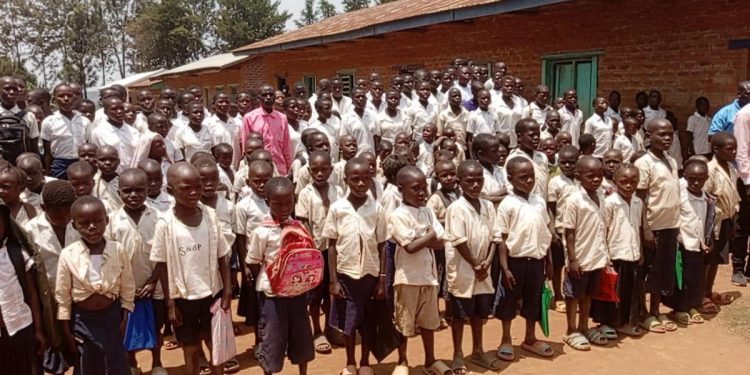 Ebola à Bunia : l’école Saint-Luc de Kigonze accueille trois fois plus d’élèves que sa capacité