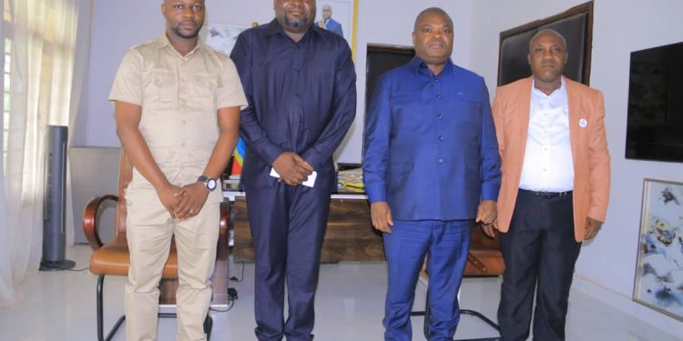 MANIEMA : Le Gouverneur échange avec le Coordonnateur de l’UJRG-RDC sur les massacres de Kambare