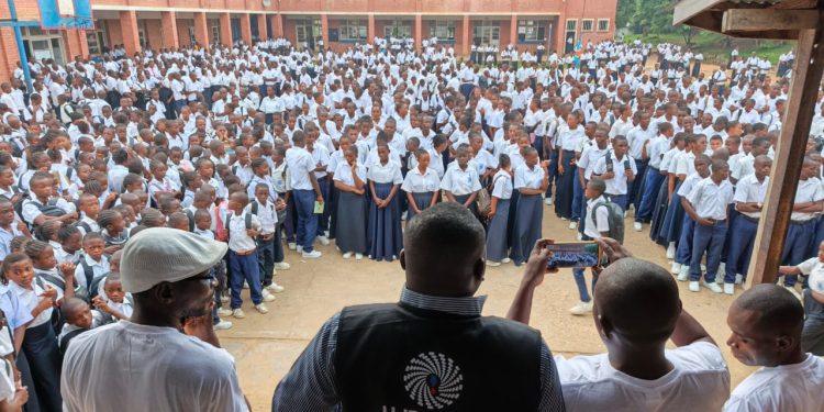 KINDU : L&rsquo;UJRG-RDC sensibilise les élèves de l&rsquo;Institut Enano au massacre de Kabambare et à la reconnaissance du Génocide Congolais 